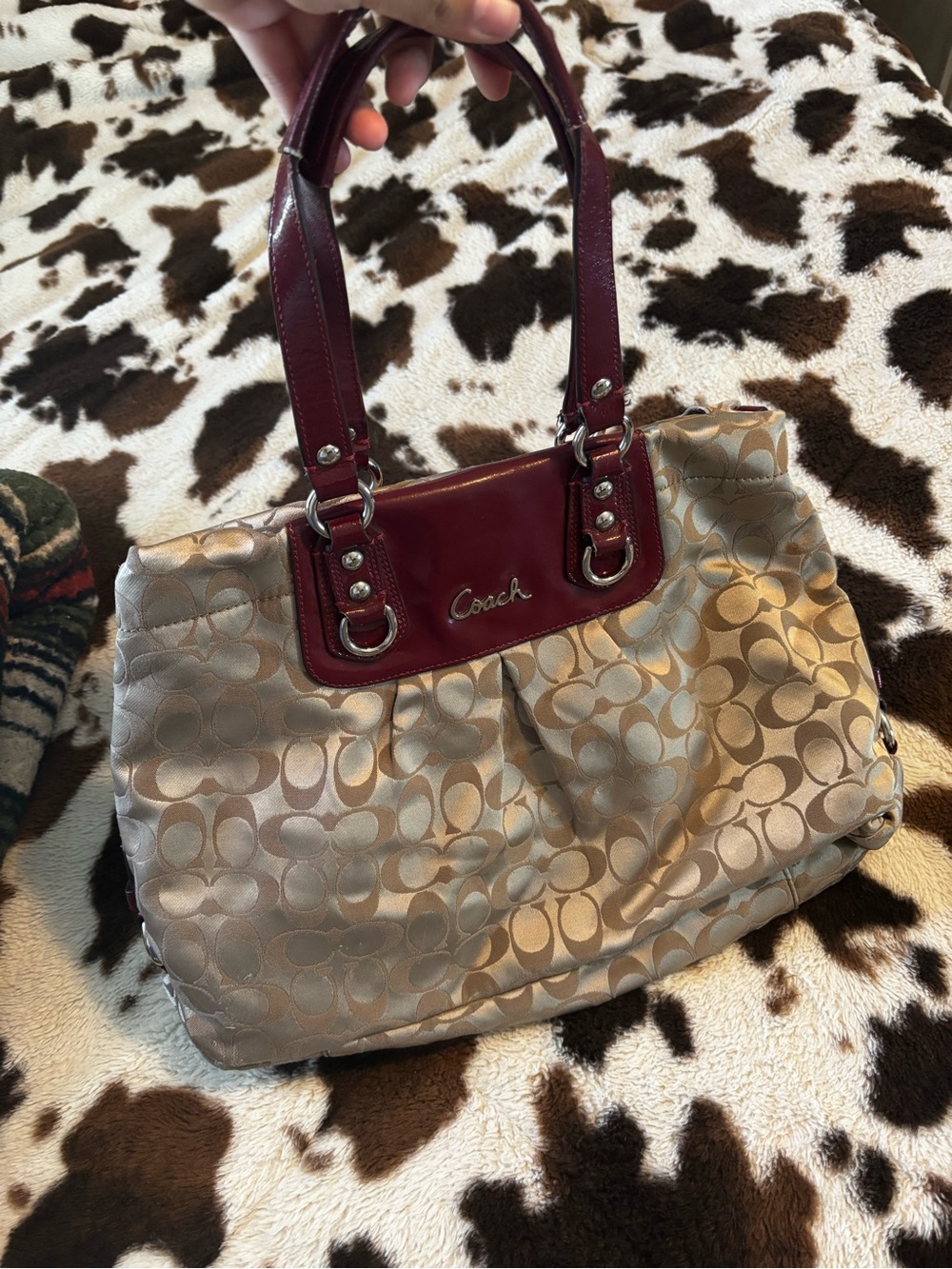 Coach Beige Signature Tote with Burgundy Leather Trim - Picture 2 of 4